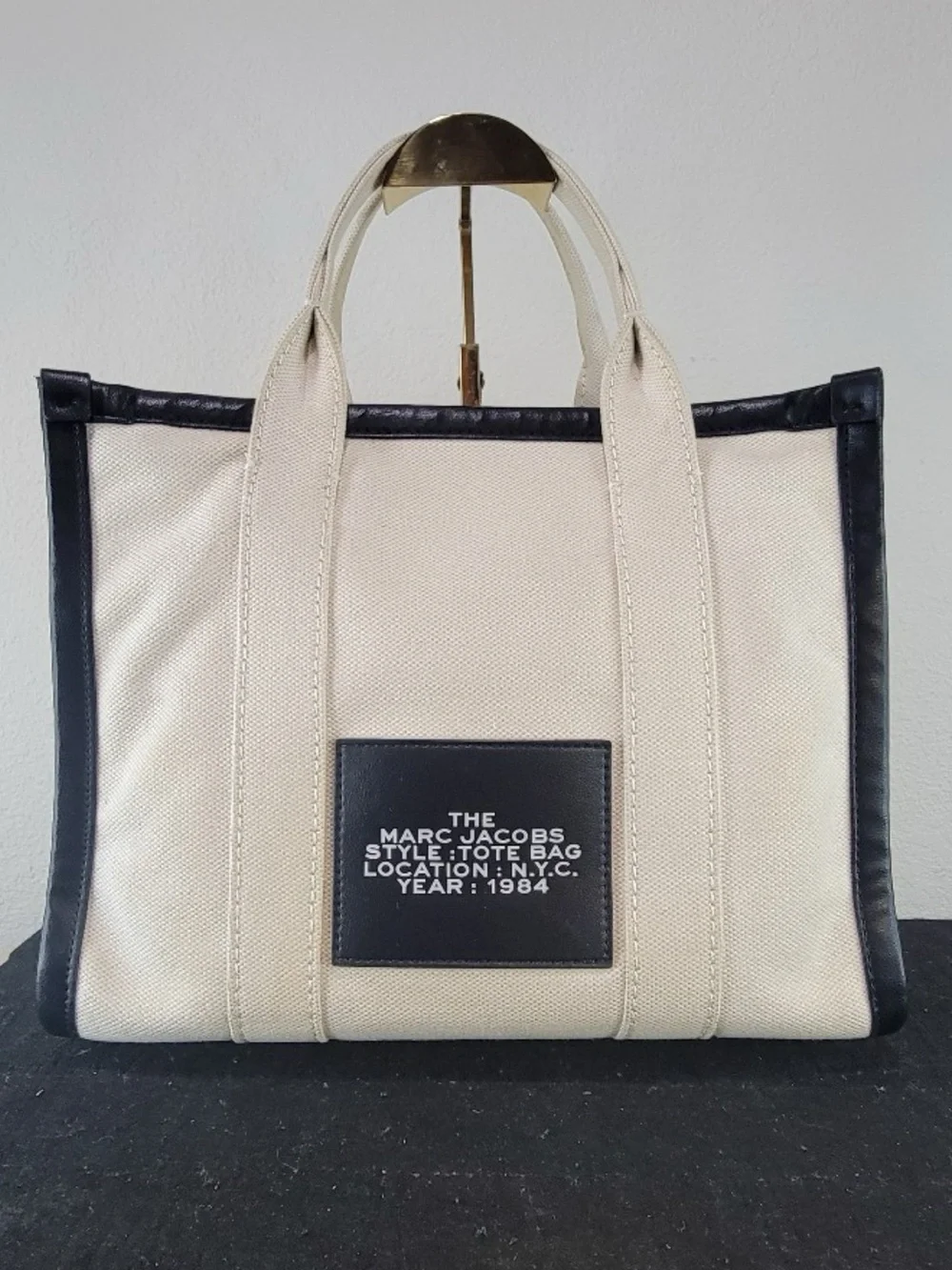 •MARC JACOBS• The Tote Bag medium